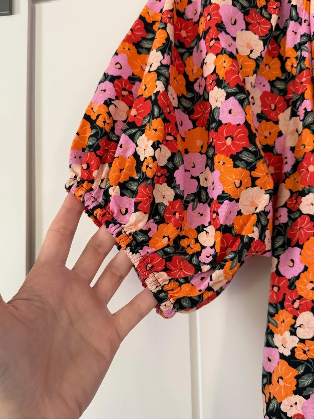 LOFT Floral Tie Neck Puff Sleeve Top Size M